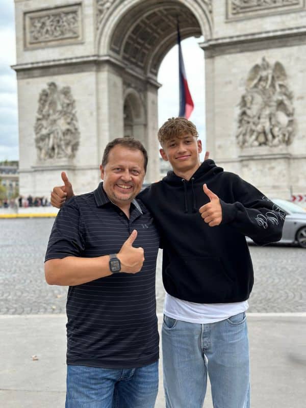 Arc de Triomphe de l’Étoile - Roland und Alex