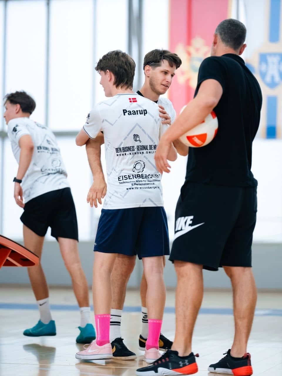 Sieg gegen den Trainer Martin CSEREKLYE